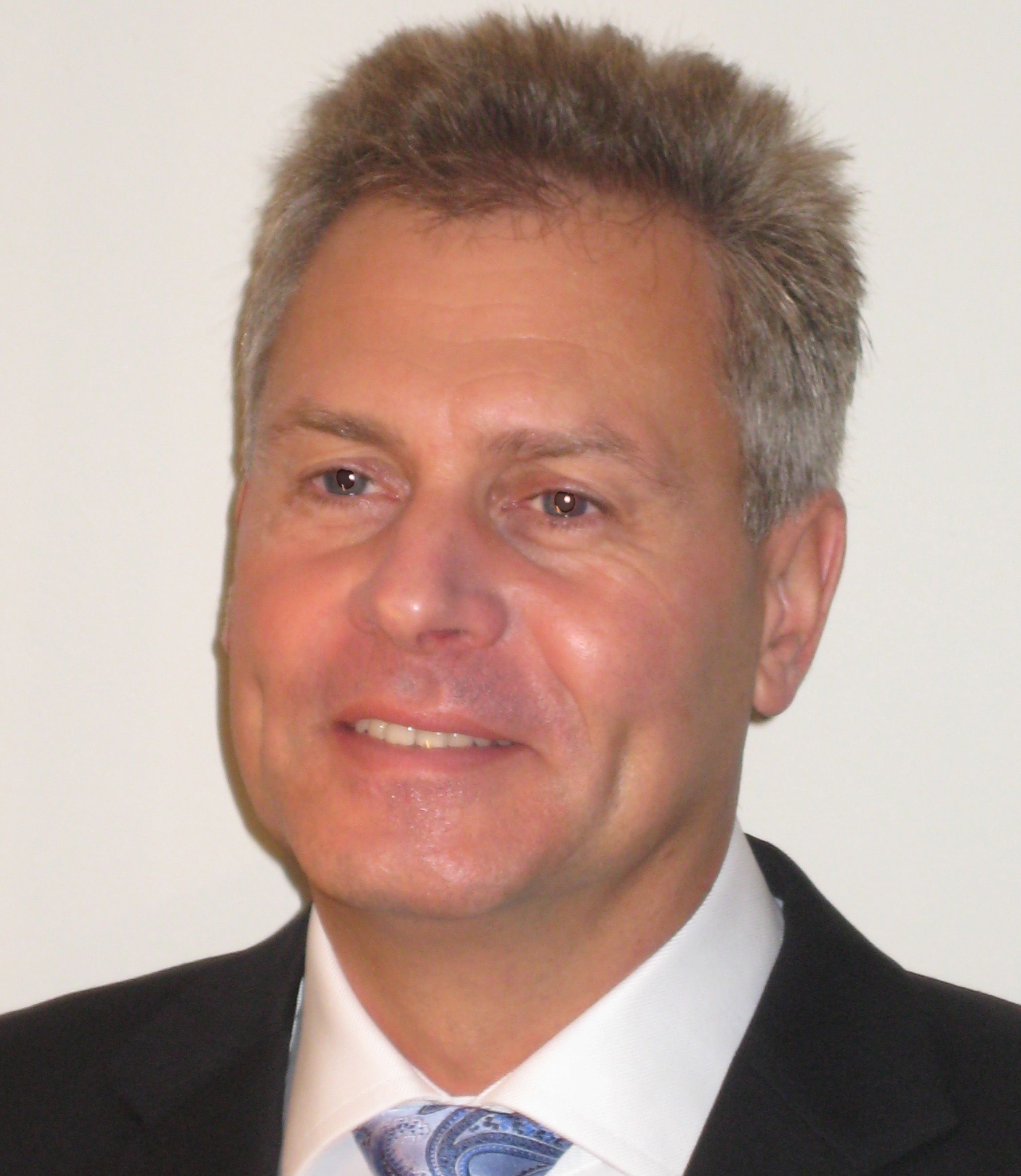 Robert Wisheu — Leipa Group GmbH